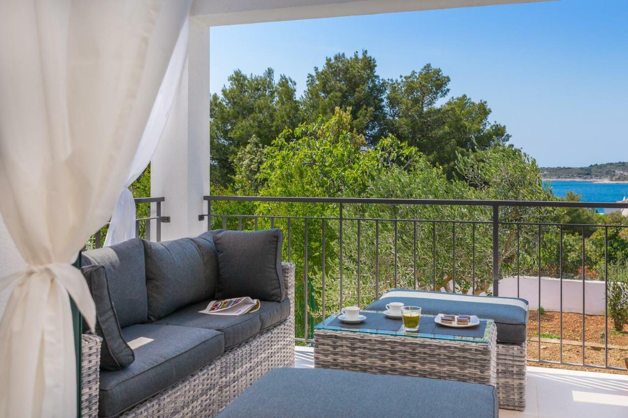 Villa Basic سيفيد المظهر الخارجي الصورة