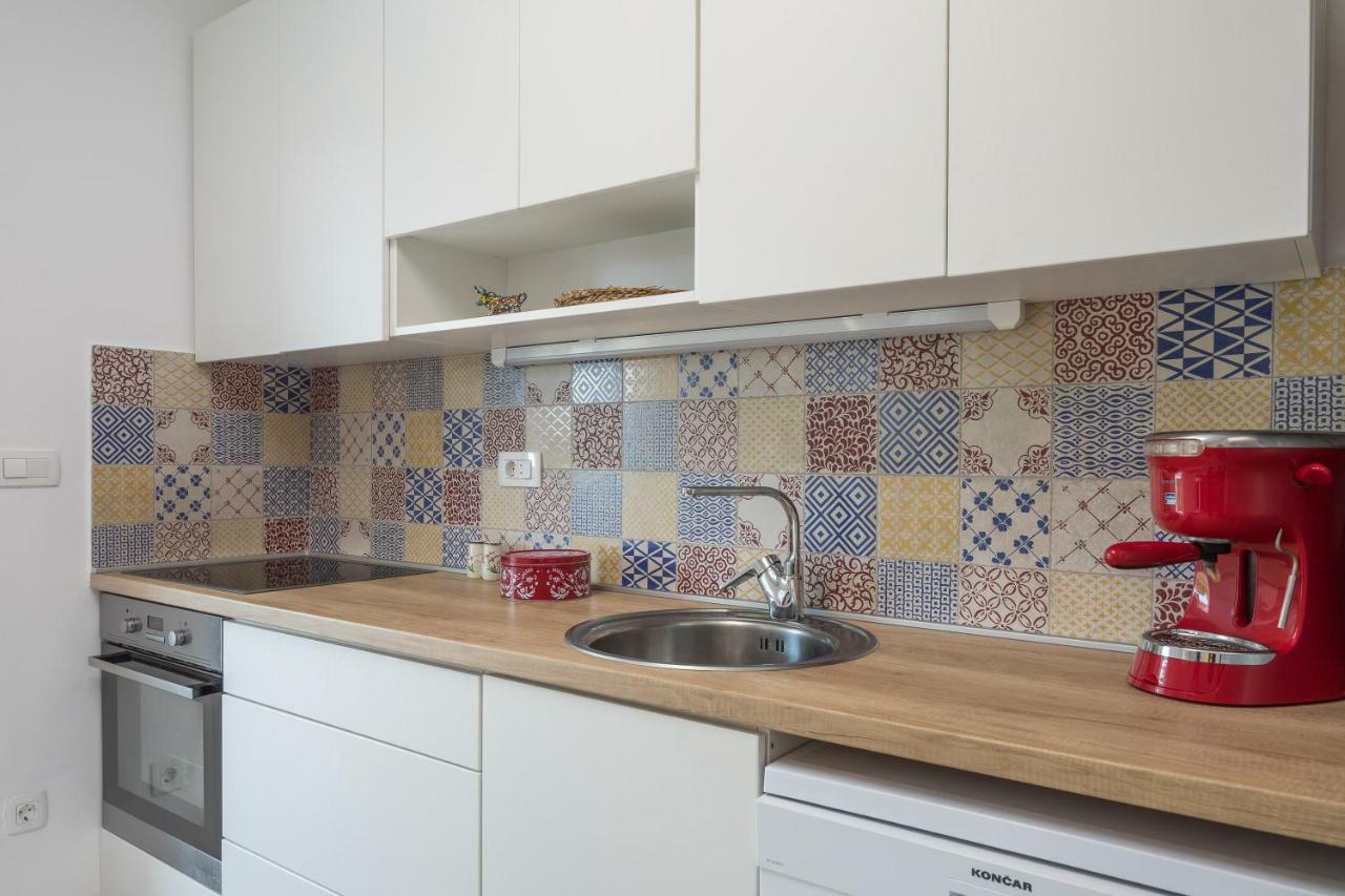Villa Basic سيفيد المظهر الخارجي الصورة