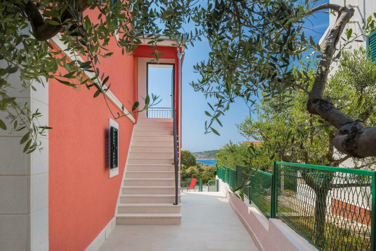 Villa Basic سيفيد المظهر الخارجي الصورة