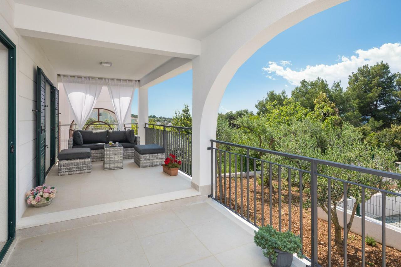 Villa Basic سيفيد المظهر الخارجي الصورة
