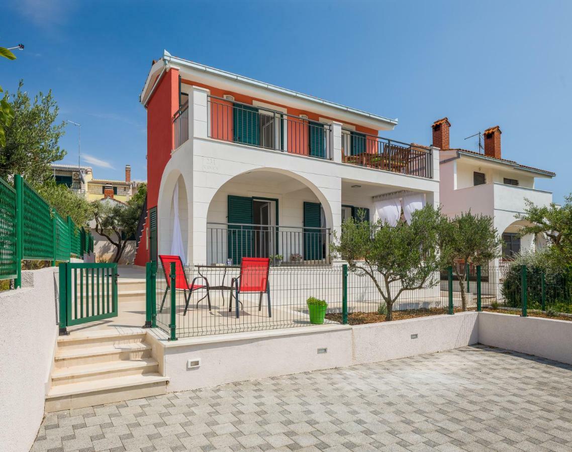 Villa Basic سيفيد المظهر الخارجي الصورة