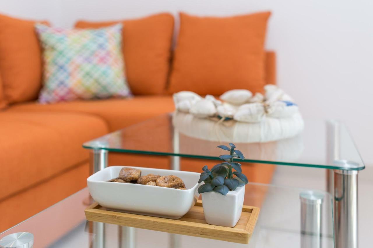 Villa Basic سيفيد المظهر الخارجي الصورة